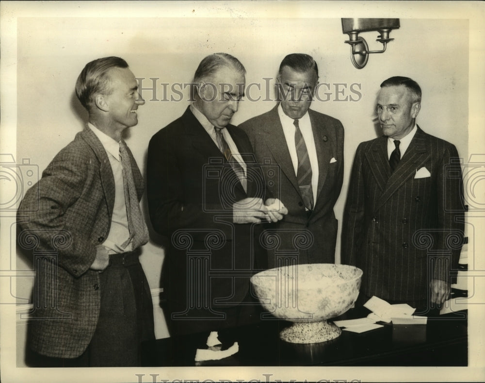 1938 Davis Cup tennis trophy ,Capt Harry Hopman &amp; Walter Pate - Historic Images