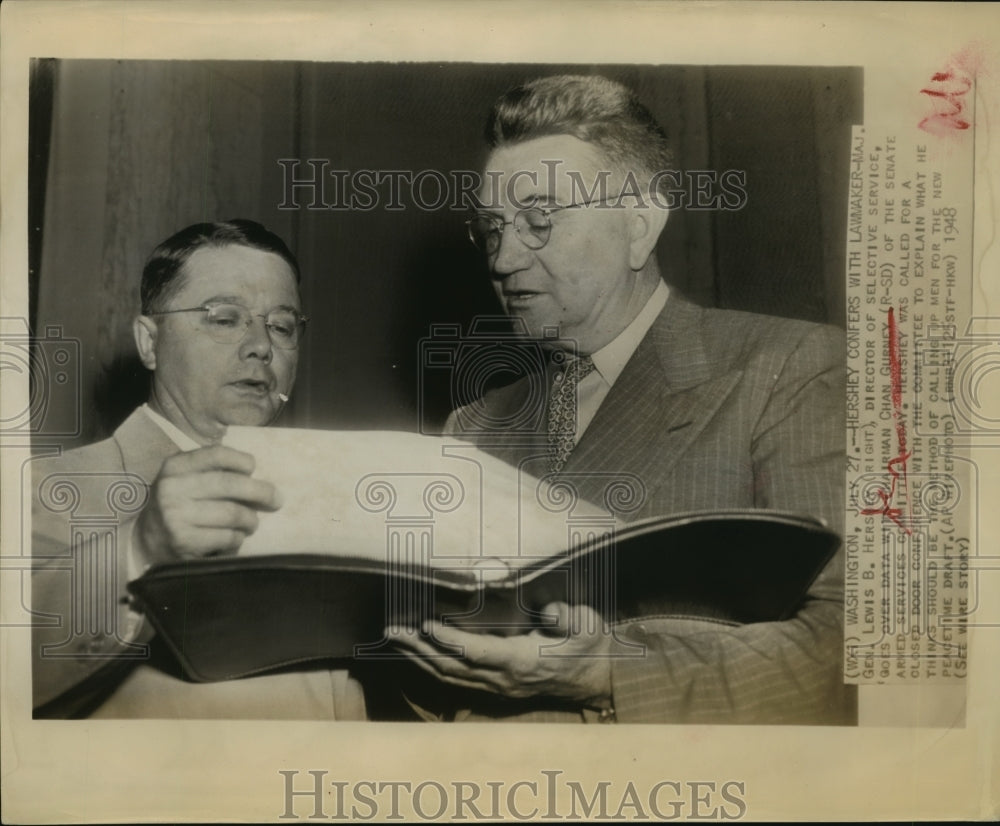 1948 Press Photo Gen Lewis B Hersey &amp; Chan Guerney of Senate Armed Service comm-Historic Images