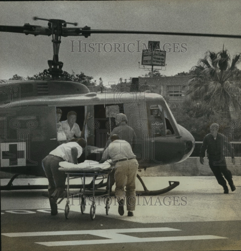 Press Photo Intital flight of a medical helicopter - Historic Images