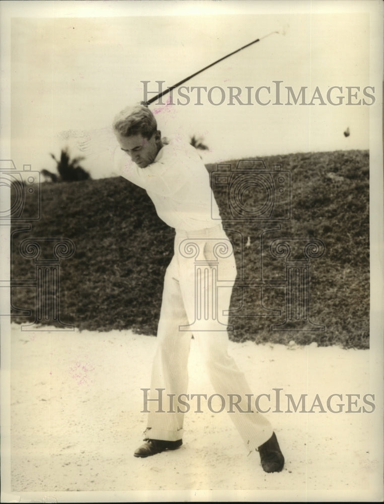 1936 Press Photo Marvin McIntyre, President Roosevelt's amanuensis plays golf-Historic Images