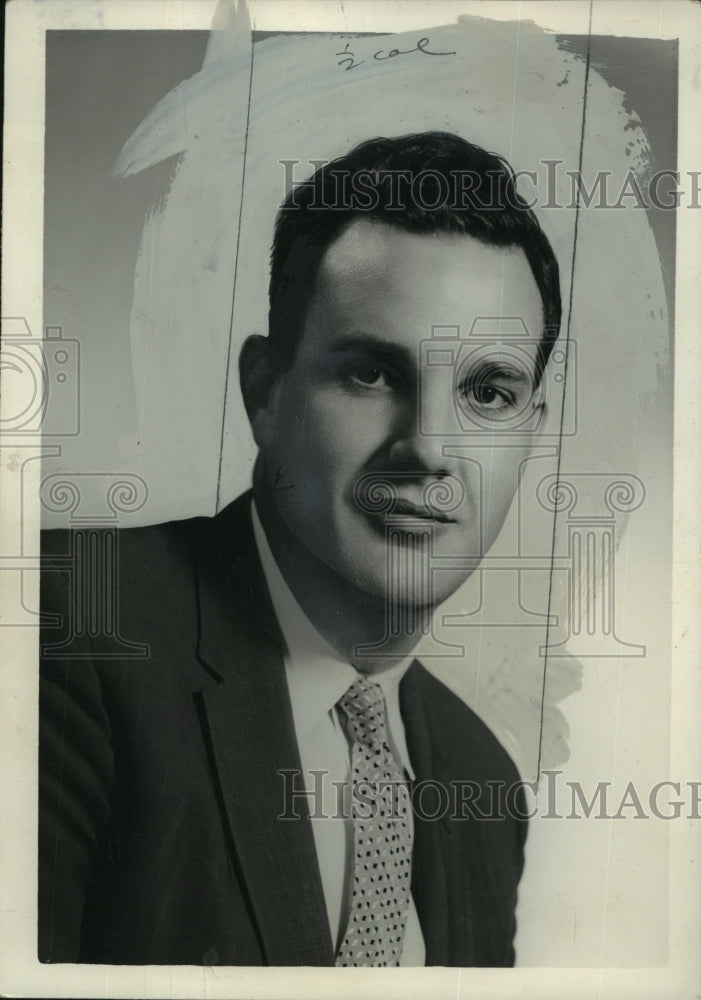 Press Photo Mr Jack B Smis in a suit and tie - Historic Images