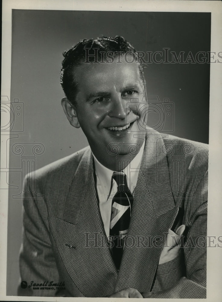 Press Photo Closeup of Aubrey Kline - Historic Images