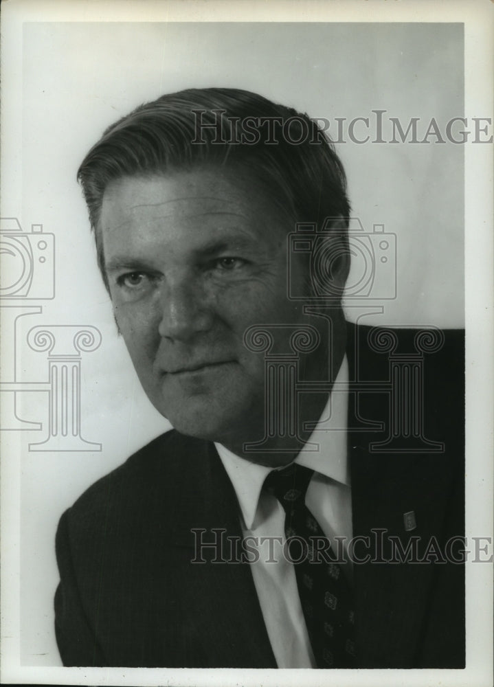1973 Press Photo A. Roane Harwood posing for a portrait - sba16380-Historic Images