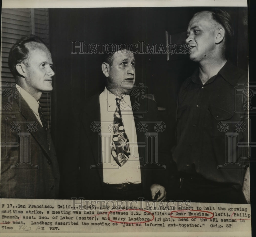 1946 Press Photo US Conciliator Omas Haskins, Philip Hannah and Harry Lundberg-Historic Images