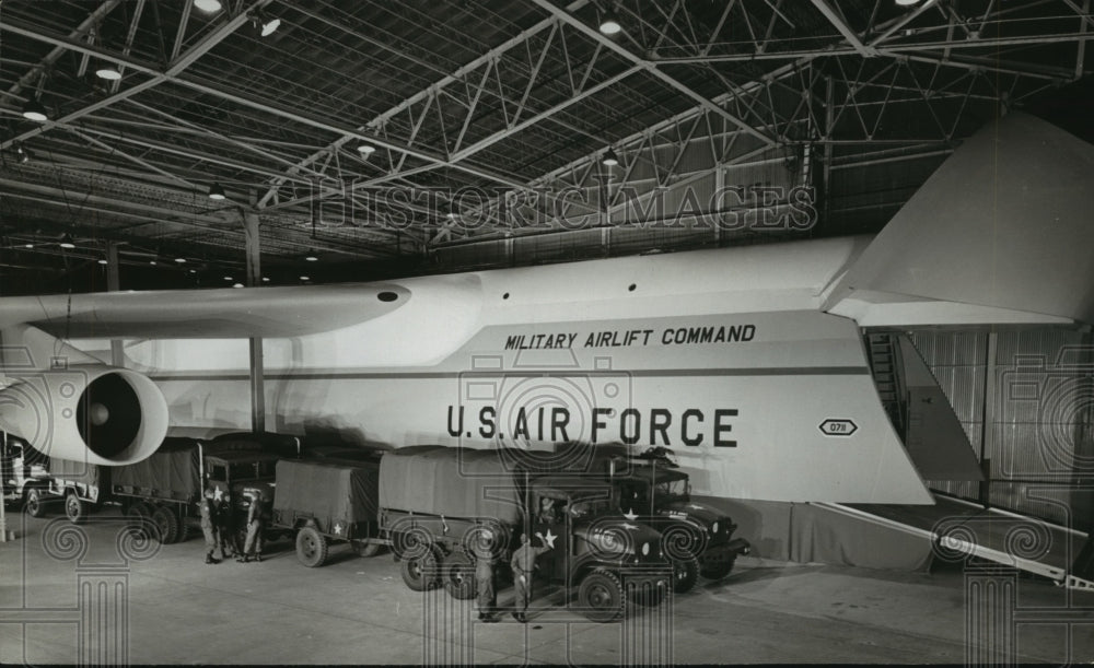 Press Photo General view of the Military Airlift Command - sba18688-Historic Images