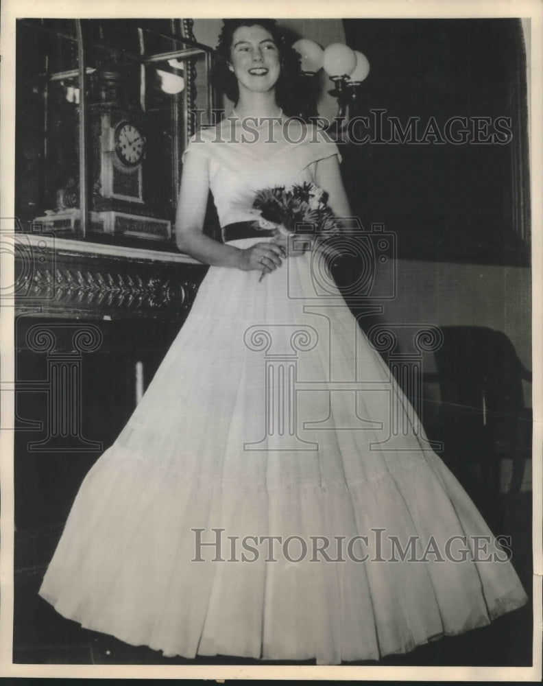 1938 Miss Eleanor Roosevelt will be presented in a debutante party - Historic Images