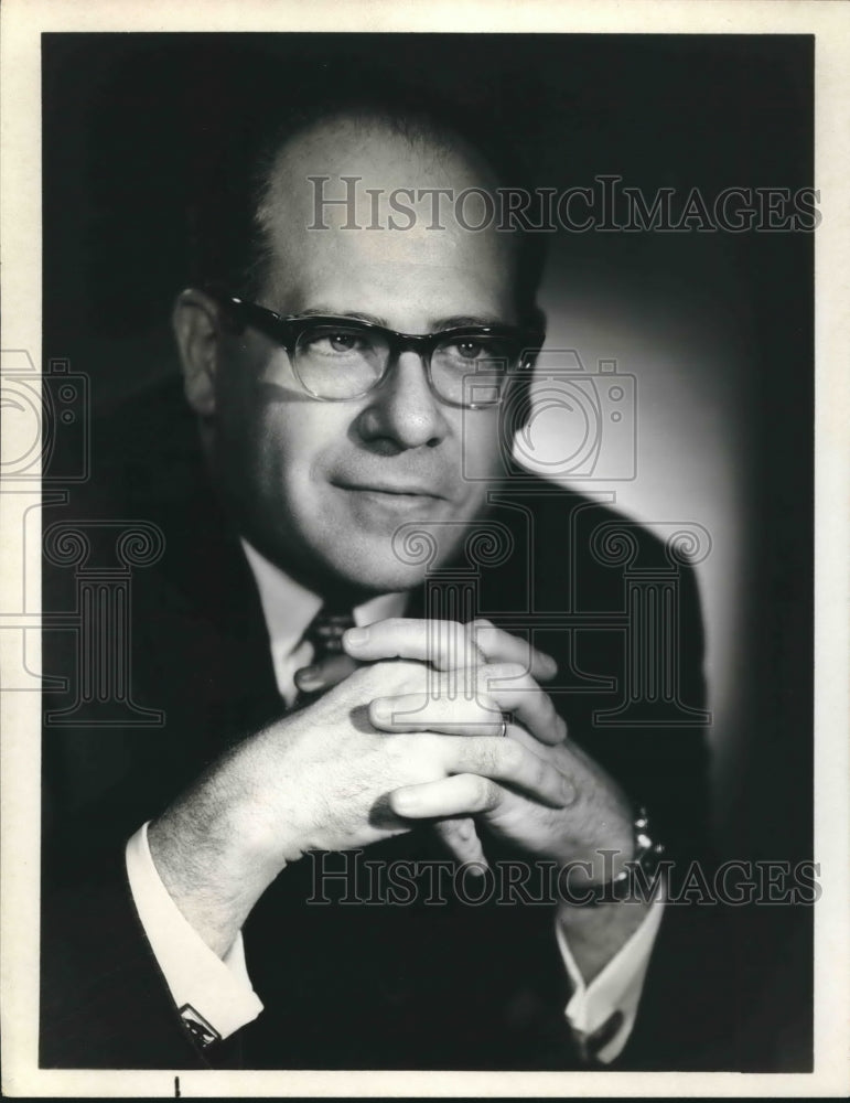 Press Photo George Schaefer of &quot;Hallmark Hall of Fame&quot; Specials - sba19539-Historic Images