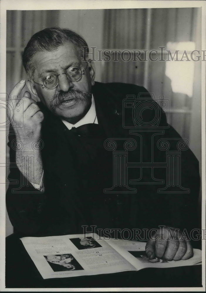 Press Photo Dr Hirshfeld in Los Angeles for lecture series on sex relativity - Historic Images