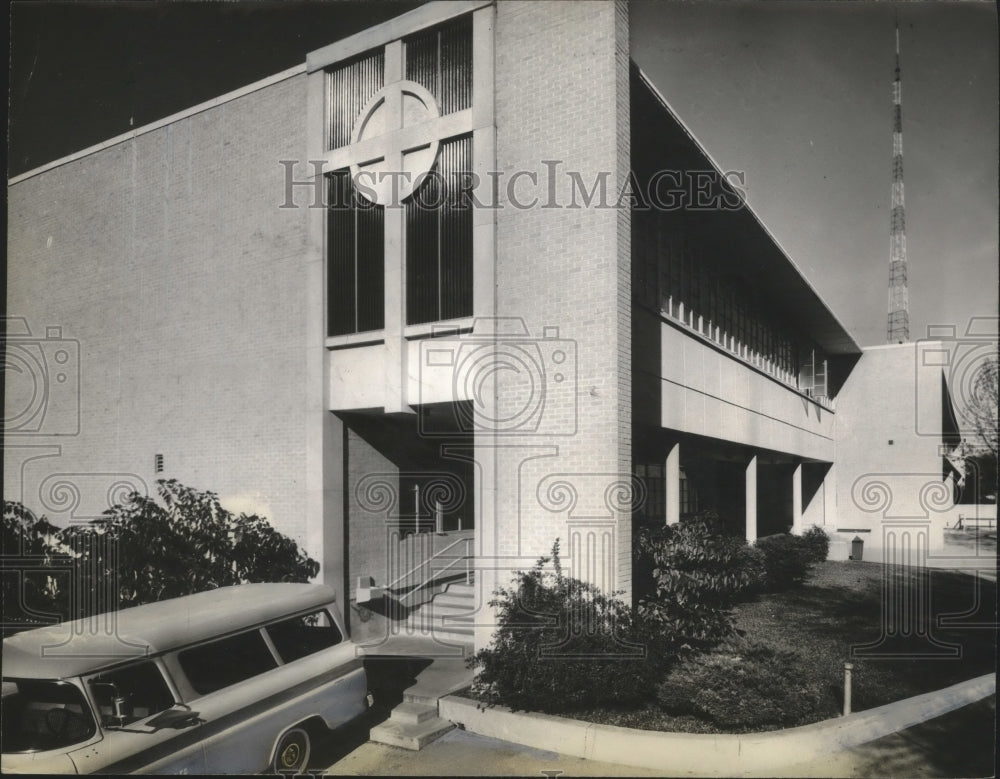 Press Photo Providence High School Private Catholic School Next to Central Cath - Historic Images