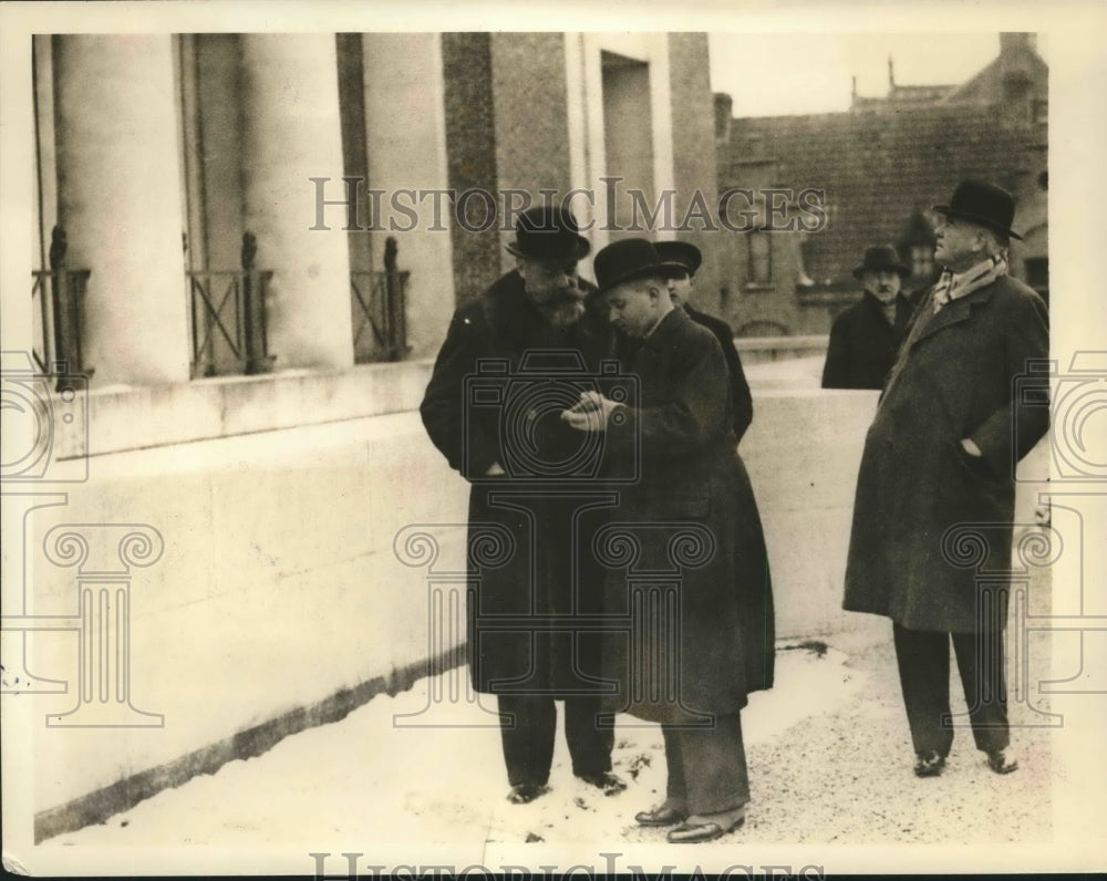 1938 Former Pres. Hoover looking over the Porte De Menin - Historic Images