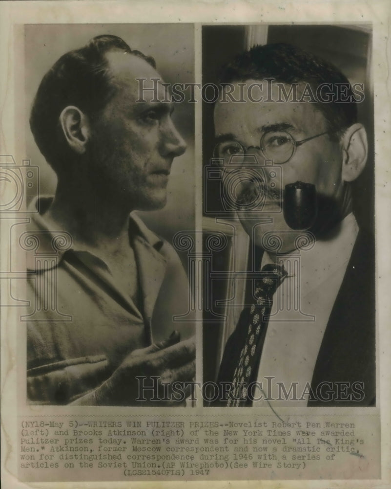 1947 Press Photo Robert Pen Warren & Brooks Atkinson of NY Times get Pulitzers-Historic Images