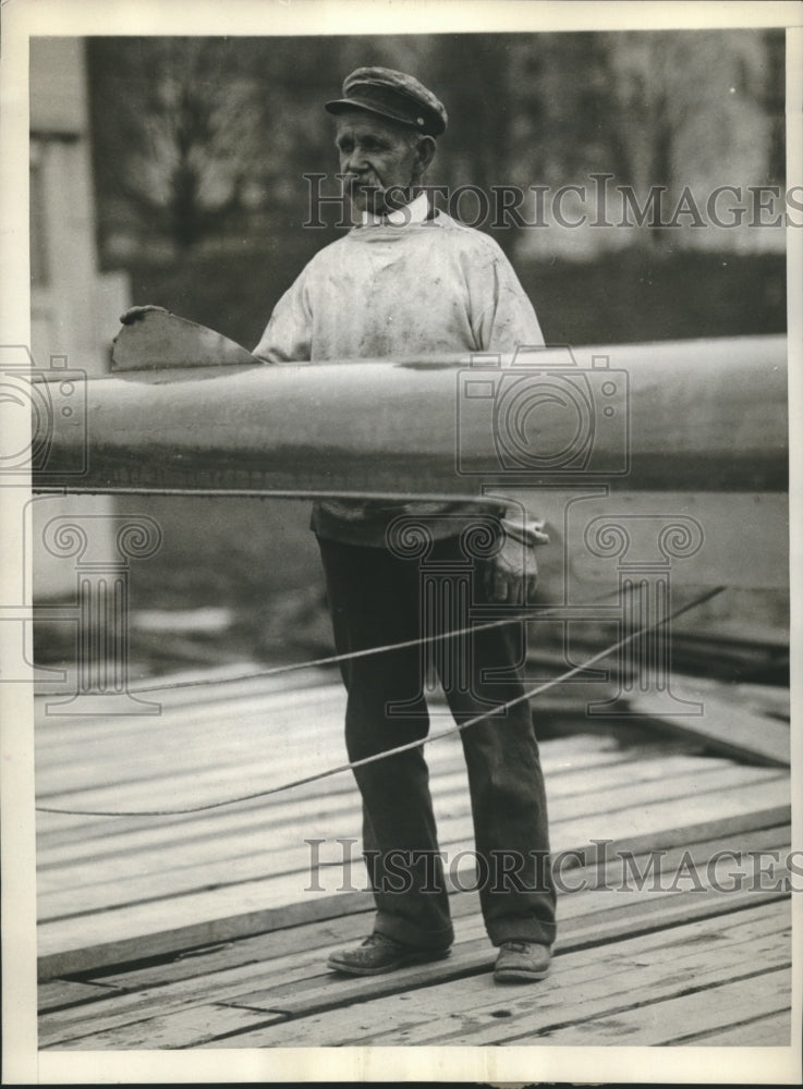1930 Ben Johnson boatbuilder at Columbia University - Historic Images
