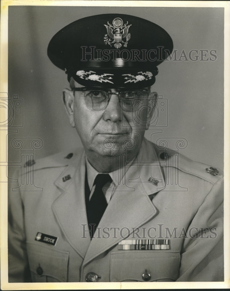 Press Photo Military officer Gordon Shook at Randolph AFB - Historic Images