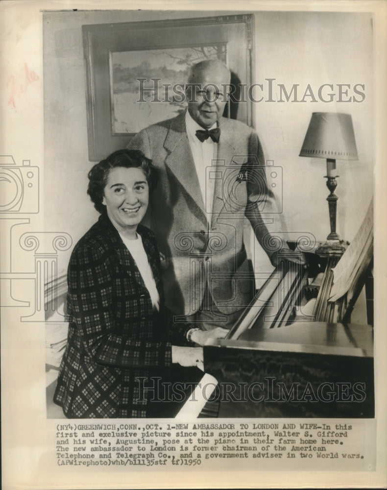 1950 Press Photo Walter S. Gifford and Wife Augustine at Their Farm Home-Historic Images