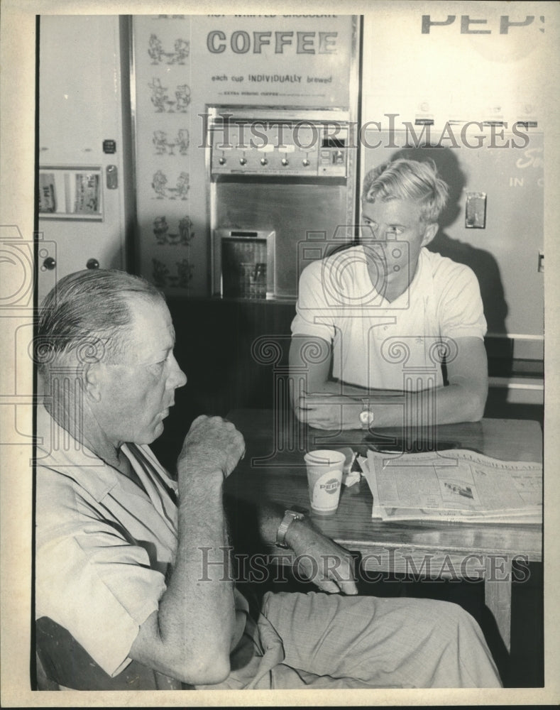 Press Photo Golfers Bohmann &amp; Stackhouse - sba23186 - Historic Images