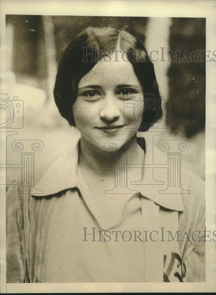 1929 Miss Iona Mull wins Marion Talley&#39;s $2000 Scholarship - Historic Images