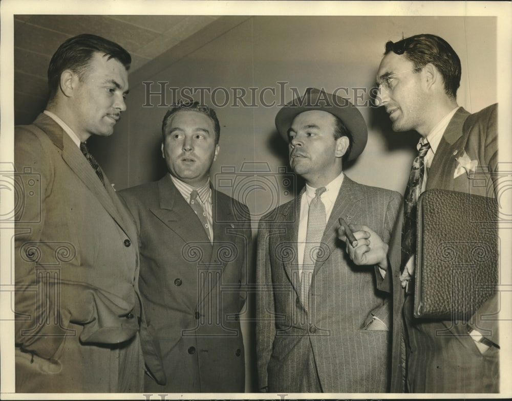 1941 Aluminum Union leaders confer during an interim negotiations - Historic Images