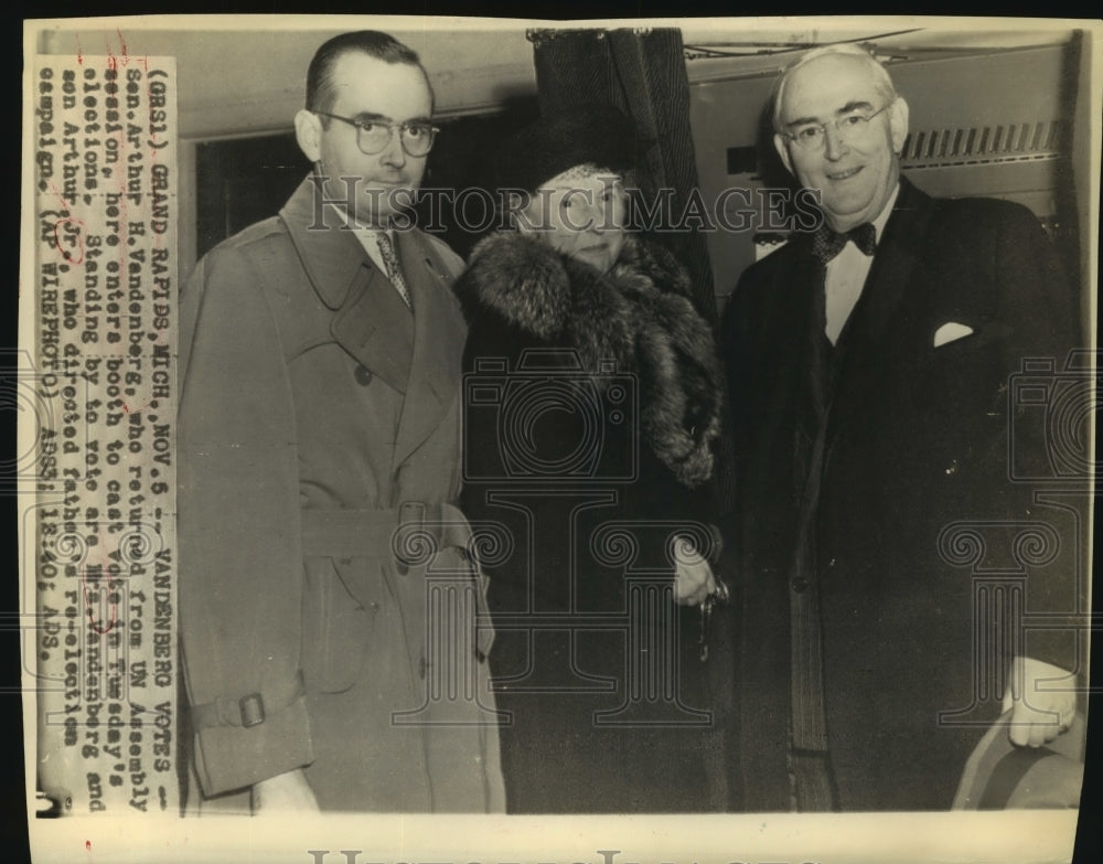 Press Photo SeArthur Vandenberg voting at Grand Rapids Michigan - sba24797-Historic Images