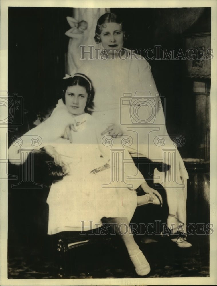 1934 Press Photo Mrs Madeline Corby and daughter Marie involved in court suit-Historic Images