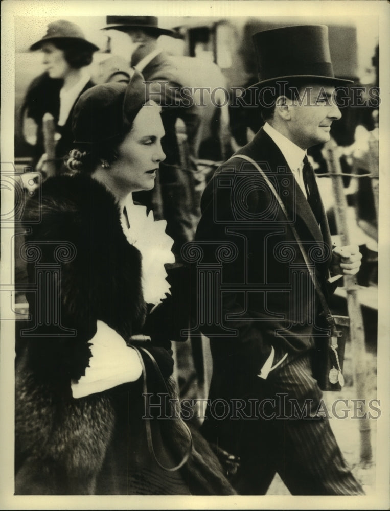 1936 Press Photo Earl Beatty & fiancee Mrs Dorothy Power Sands in London-Historic Images