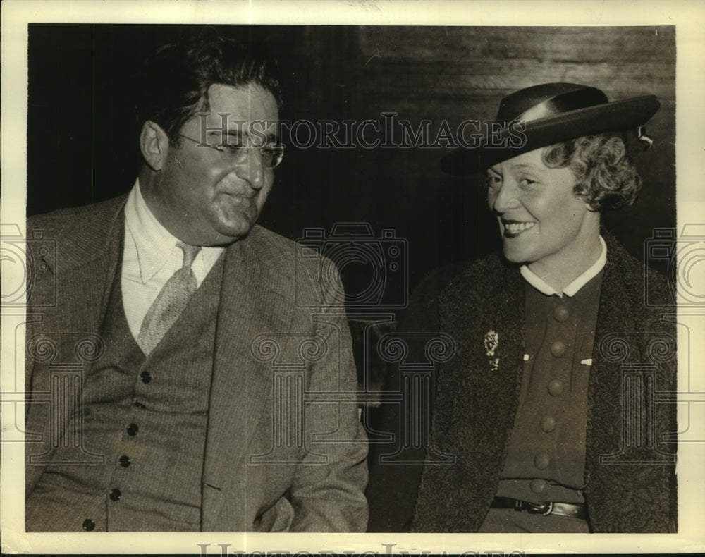 1937 Press Photo Louis Bamberger with his wife in the District Attorney's office-Historic Images
