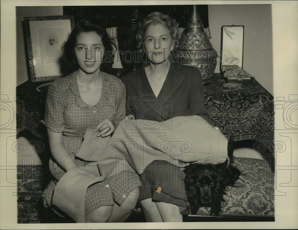 1943 Mrs Mark W Clark wife of US 5th Army commander with daughter - Historic Images
