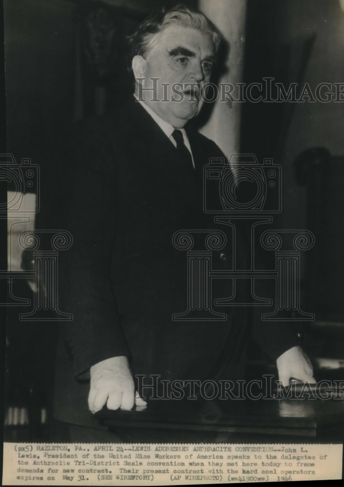 1946 Press Photo United Mine Workers President John L Lewis addresses convention-Historic Images