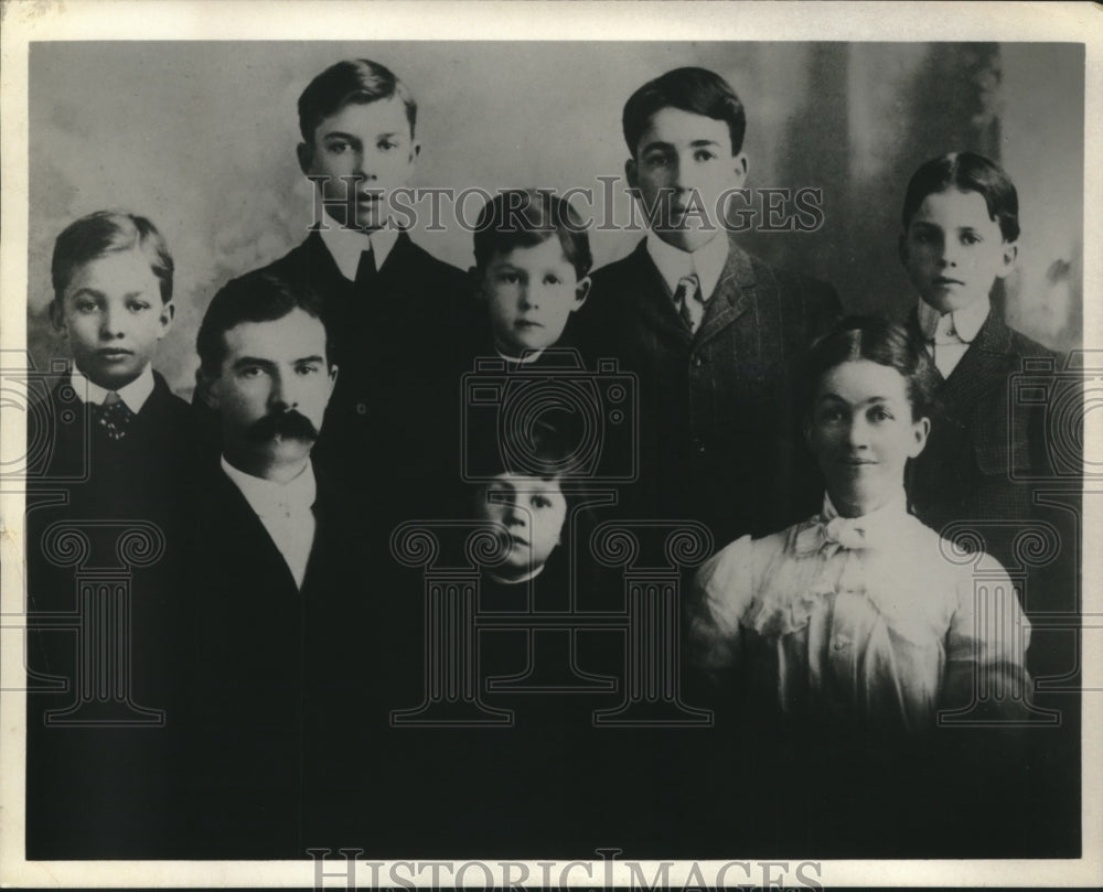 Press Photo Young Mr Eisenhower to premier Tuesday Sept 13 on CBS - sba26594-Historic Images