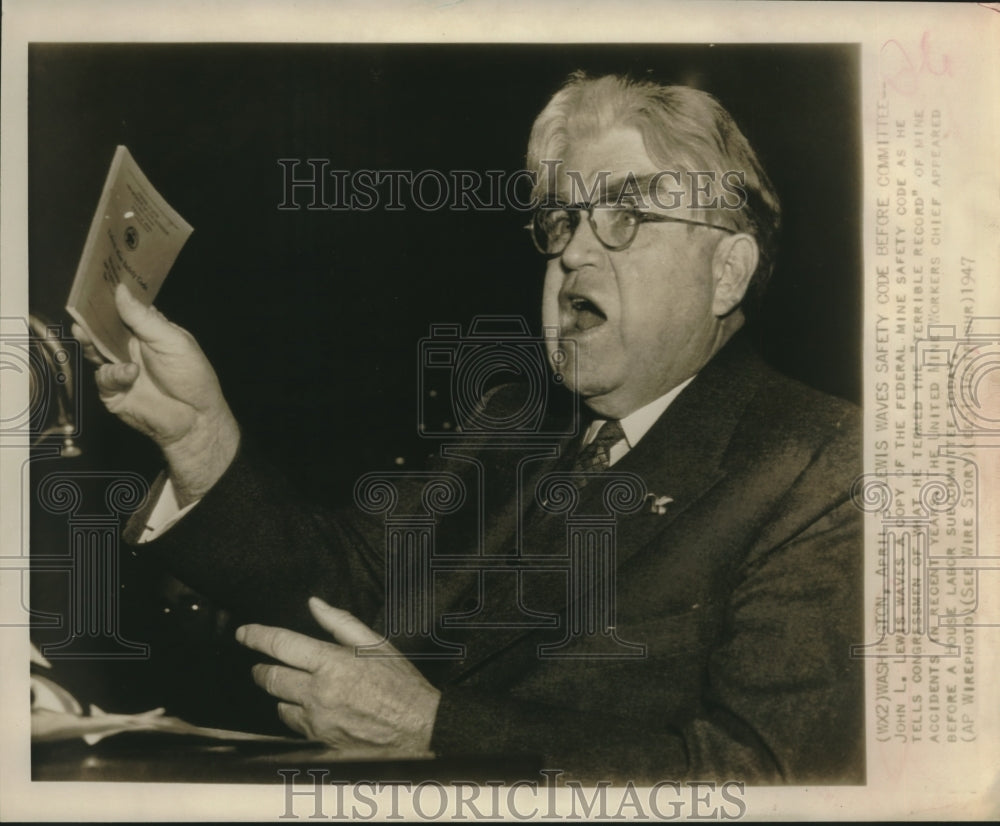 1947 Press Photo UMW President John Lewis testifies before Congress - Historic Images