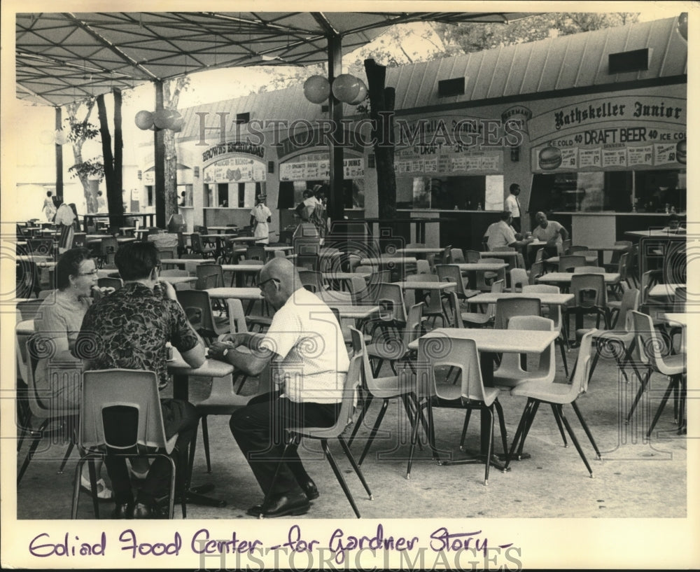 Press Photo Food center for Gardner story - sba26849-Historic Images