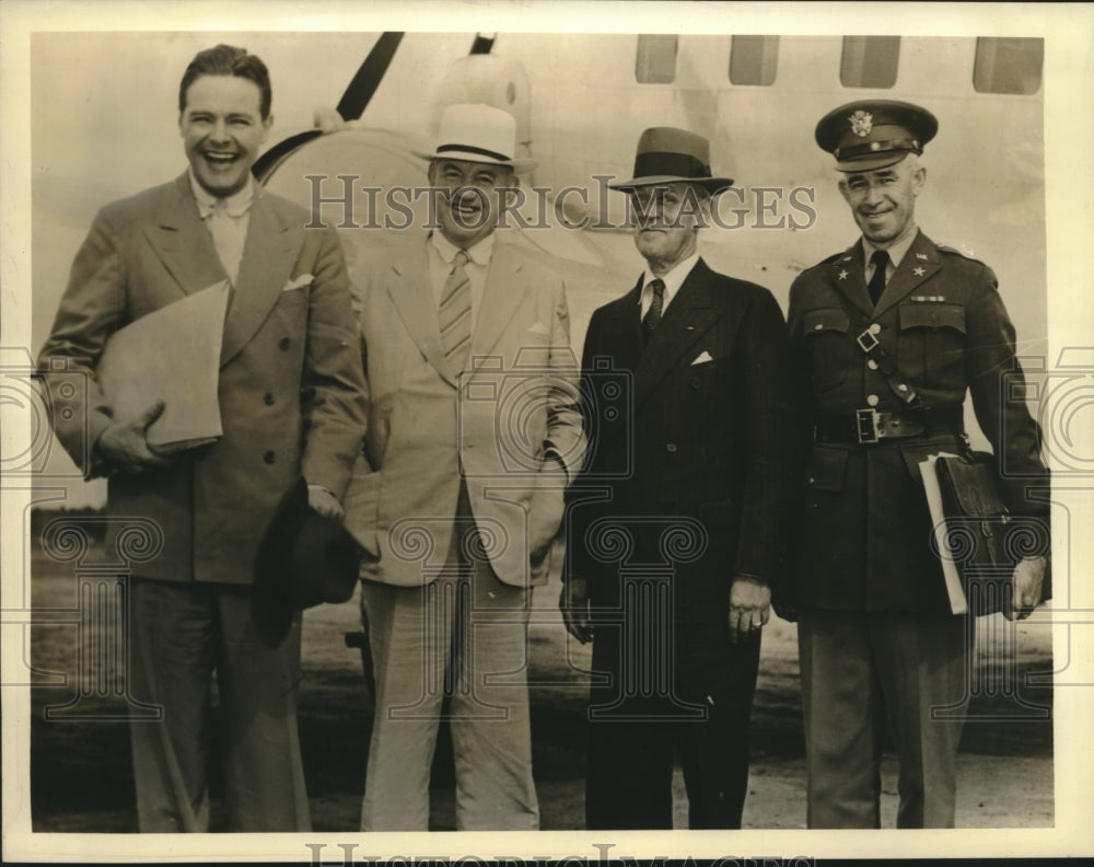 1940 Sen HC Lodge Sen RC Holman Brig Gen JL Benedict Lt Col Bradley - Historic Images