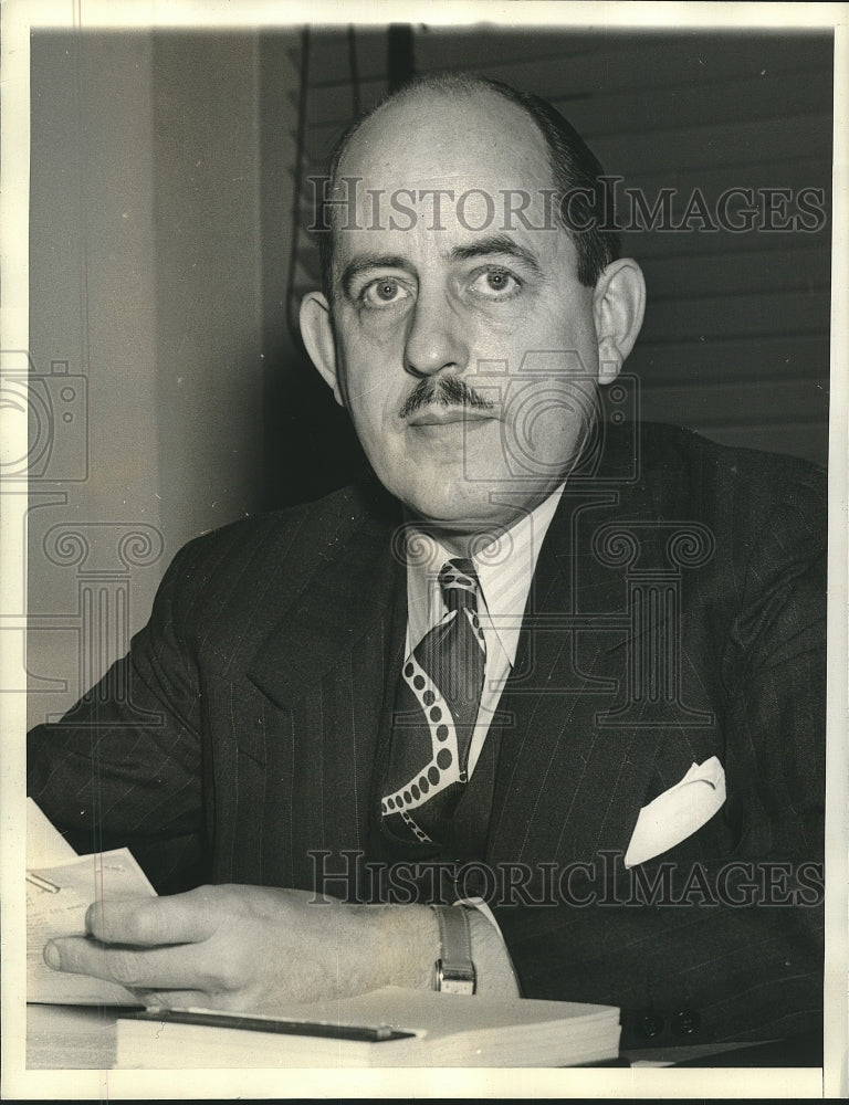 1942 Douglas MacKeachie named Chief of Purchases Division - Historic Images