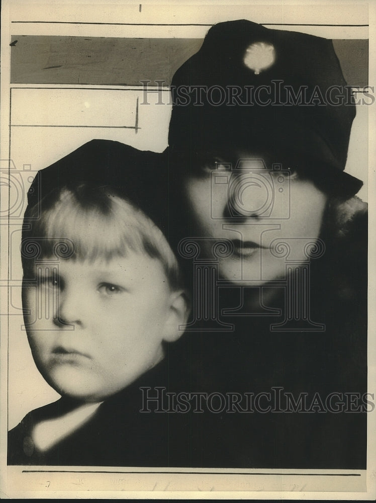 1927 Press Photo Mrs Winifred Westover Hart, ex wife of Wm S Hart, son Billy Jr-Historic Images