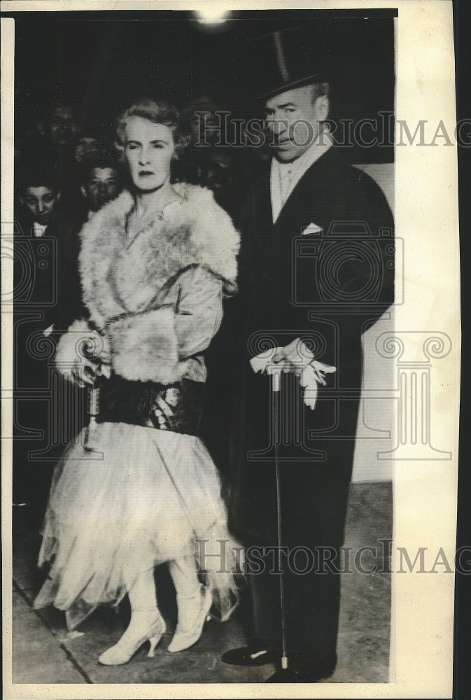 1938 Press Photo OO McIntyre, famous columnist & his wie at their NY home-Historic Images
