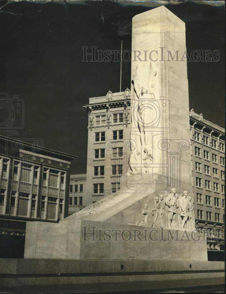 Press Photo View of the Alamo Cenotaph - sba29077- Historic Images
