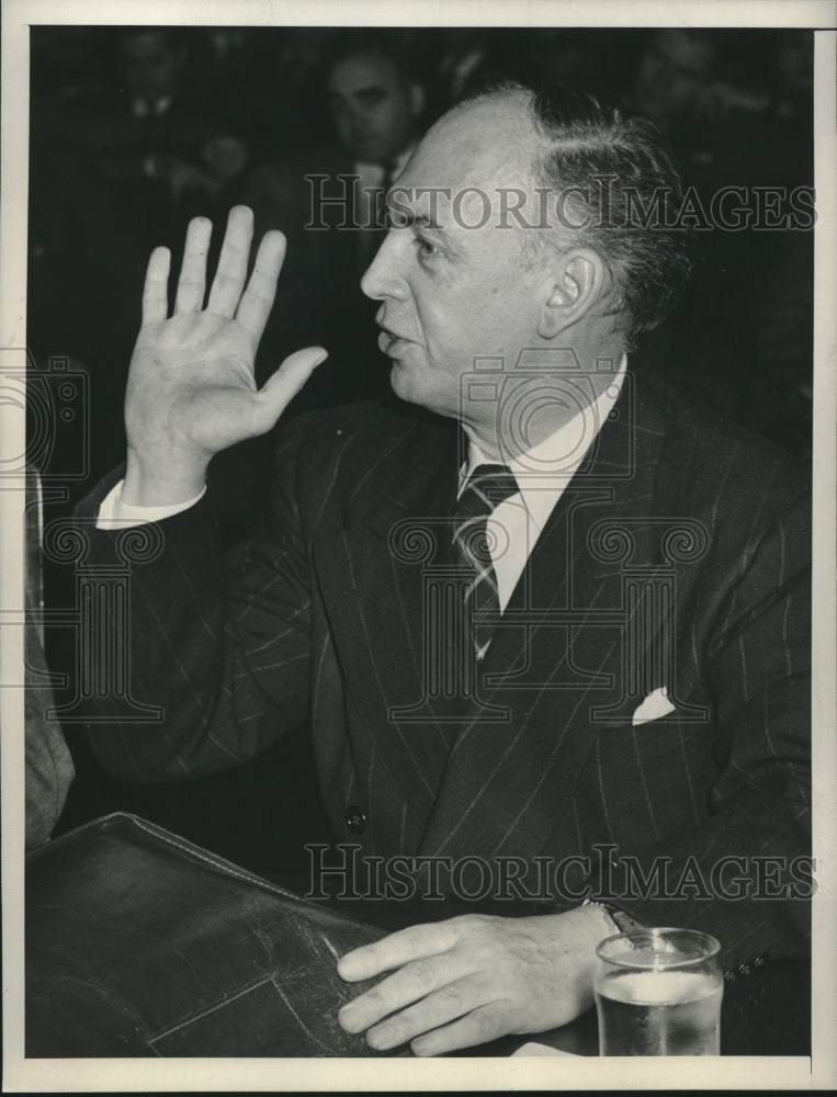 1946 Louis Budenz, ex-communist editor, testifies at House Committee - Historic Images