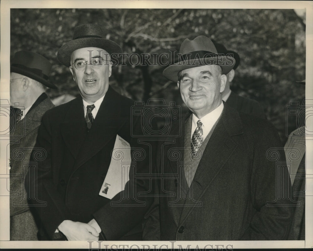 1943 JJ Aronson &amp; JJ Pelley of Assn of American  railways in DC - Historic Images
