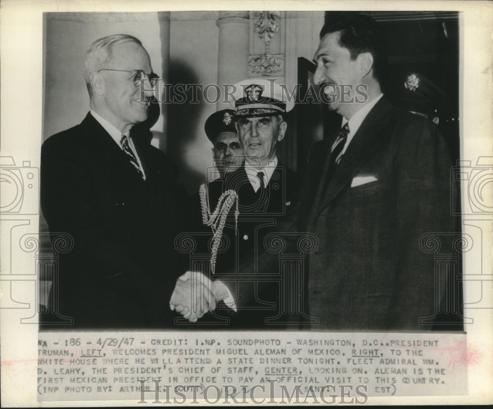 1947 Press Photo Pres Truman Greets Pres Miguel Aleman of Mexico to White House-Historic Images