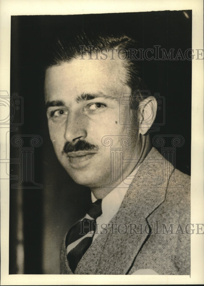 1941 AP Correspondent Robert St John missing in Yugoslavia - Historic Images