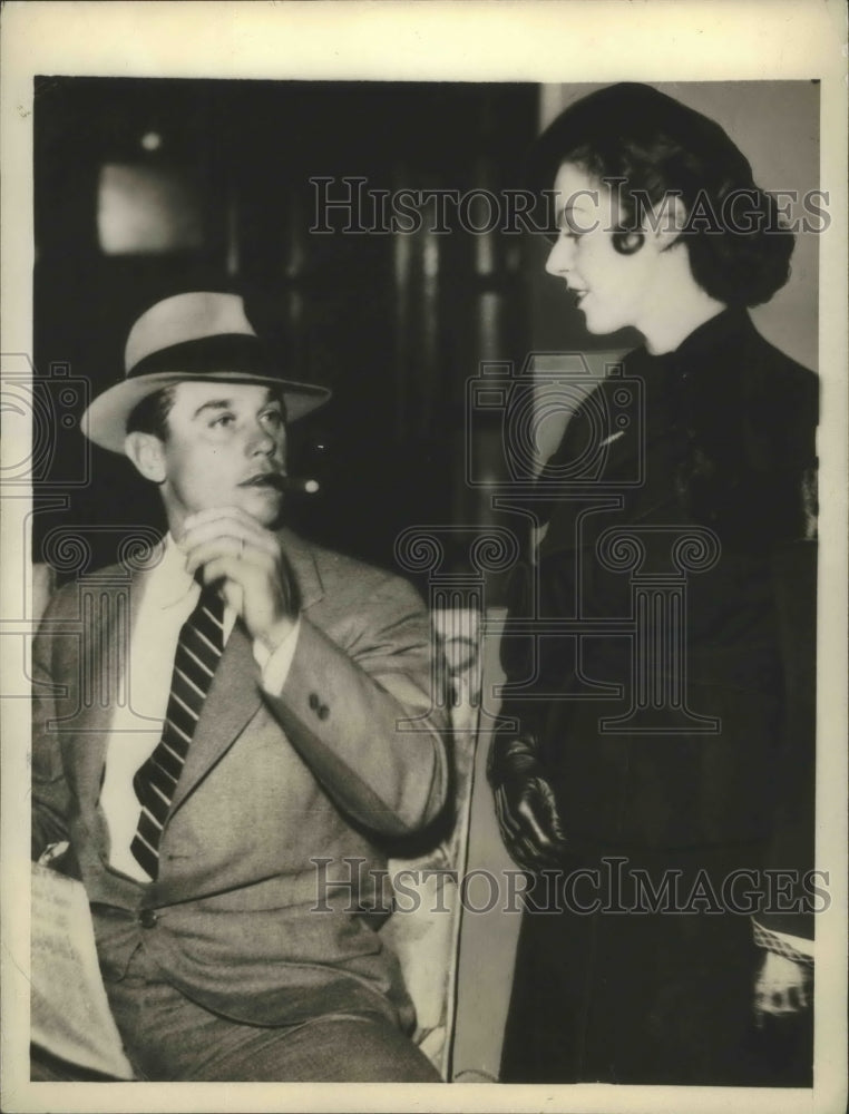 1934 Press Photo Ann Marsters, of Hearst Newspaper interviewed with Bill Terry-Historic Images