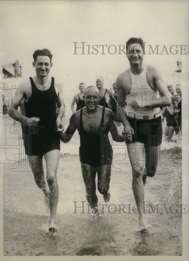 1929 Press Photo Philip Campolo, Humbert Fugazy, Vittorio Campolo in Manhattan- Historic Images