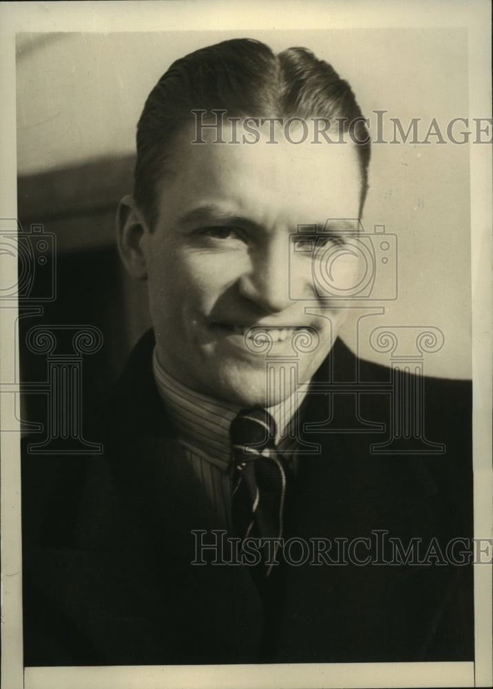 1935 Press Photo Sweden&#39;s Track Ace, Eric Ny, Arrives on SS Manhattan- Historic Images