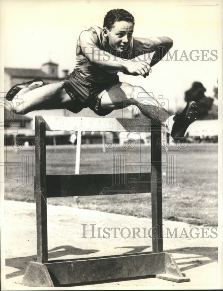 1934 Press Photo Sam Allen favored to win High Hurdles at Nat&#39;l Collegiate Meet- Historic Images