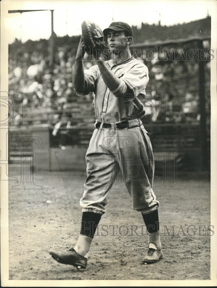 1935 Press Photo Jim O'Dea, second string catcher for Chicago Cubs ...