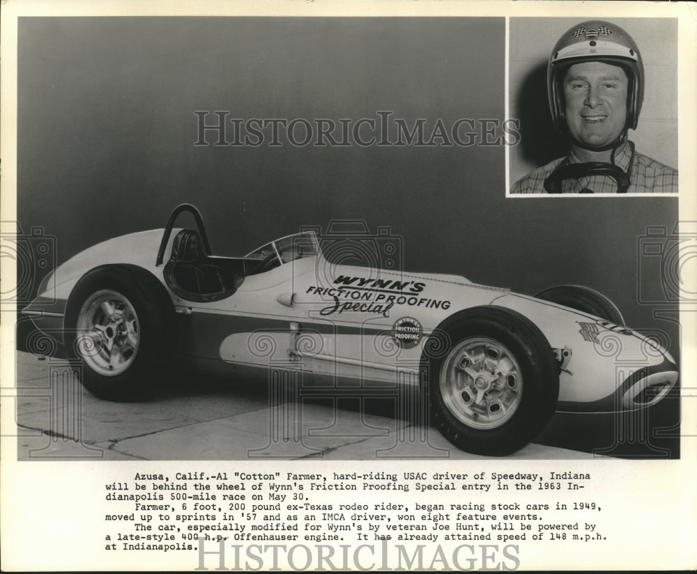 1957 Press Photo Al "Cotton" Farmer, USAC driver, and Wynn's FP Special car - Historic Images