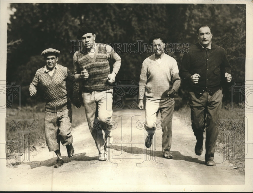 1929 Press Photo Paolino Uzcudun Boxer with followers trains for match in NY - Historic Images