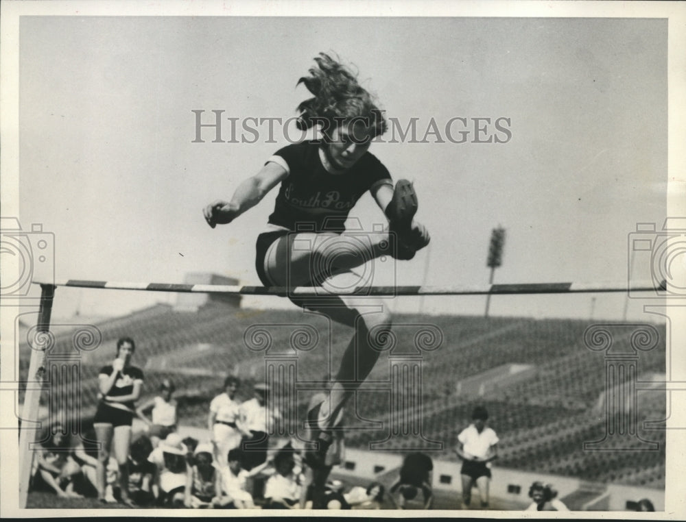 1932 Press Photo Genevieve Valvoda to U.S. Olympic track team - sbs06941 - Historic Images