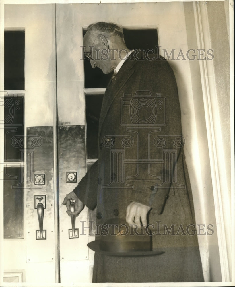 1938 Press Photo Arthur E. Morgan enters White House Executive Office - Historic Images