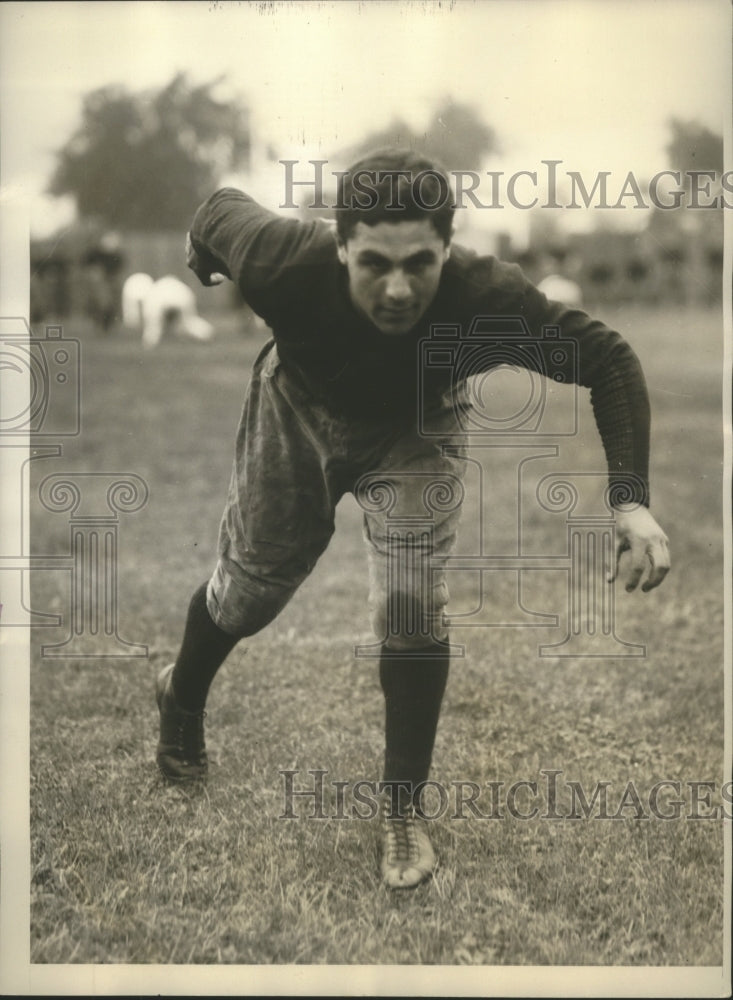 Press Photo David Quarnaccia Veteran of 1926 Harvard Eleven at training- Historic Images