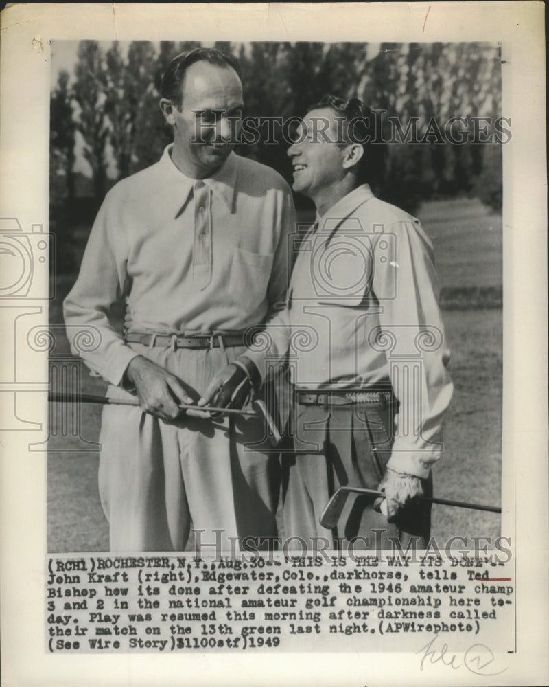 1949 Press Photo John Kraft tells Ted Bishop how its done, Nat&#39;l Amateur tourn.- Historic Images